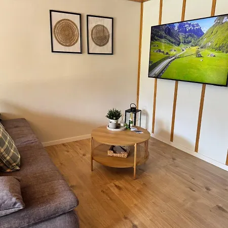 River 2 -kissed Retreat With Iconic Jungfraujoch View Апартаменти Інтерлакен