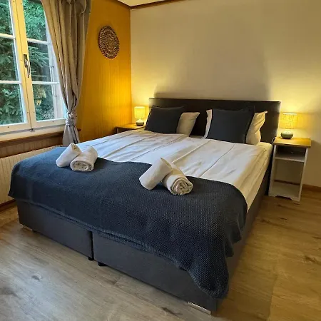 River 2 -kissed Retreat With Iconic Jungfraujoch View Інтерлакен
