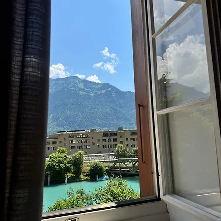 River 2 -kissed Retreat With Iconic Jungfraujoch View * Інтерлакен
